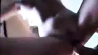 إلهام عارية: أثداء ومهبل مبلل في فيلم إباحي صريح