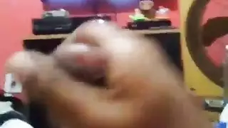 الساخنة فيندو الأم تتألق بالسائل المنوي على ثدييها