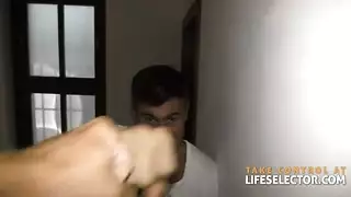 فمها مصنوع لقضيبه الصلب والمتلهف