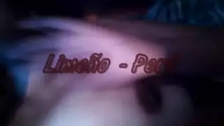 تنورة قصيرة بيرو