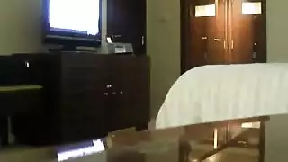 البنت تروح عن ابوها عشان ينيكها