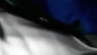 استمناء علني في الحافلة مع غريبة تحدق