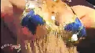 التقويم عاري الصدر ديسكو