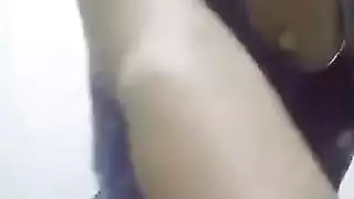 مشاركة رفيقة السكن: جنس فموي سحاقي بين نحيفتين في مشهد صريح