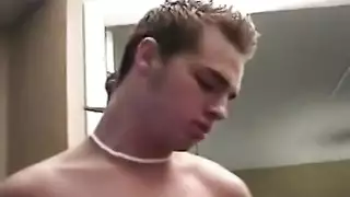 نيك لوط شاب صغير