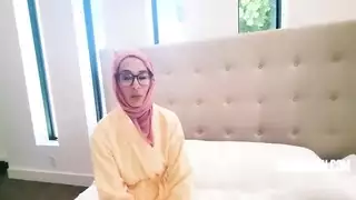 زوجة آسيا بخ الشرج