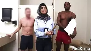 مايا خليفة ٣٠ دقيقة