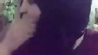 فانتازيا دياثة حقيقية: مشاهدتها وهي تأخذ شرج قاسي