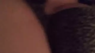 المعلمة تقدم كل يوم طالبة لزوجها