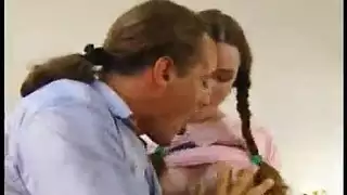 نيك بين الثديين ثم جماع عاطفي عميق