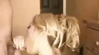 فمها هدف للقذف مص إكس إكس إكس