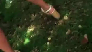 عاهرة ناضجة تركب قضيب الشاب الصلب