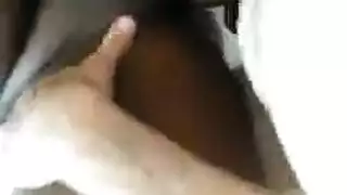 فتاة في جوارب سوداء تحصل مارس الجنس من قبل مان