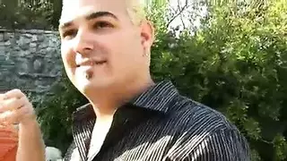 حفلة جنس جماعي: فتيات يبلعن كل سائل