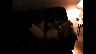 بنات يرتدين قضبانًا صناعية يقدمن جنس سحاقي صريح