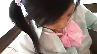 الجمال الشرقي تخدم سيدها في طاعة إباحية قاسية