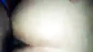 ولد ينيك طظ أمه الكبيرة