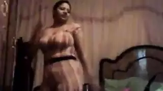 سورية تتناك من عشيقها عربي