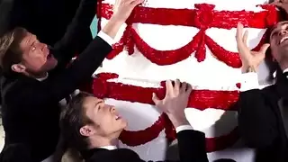 خلف الكواليس الإباحي: إميلي راتاجكوفسكي في حفلة جنس تركية جامحة