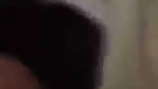 أميمة من المخابرات المركزية تستمني حتى النشوة ثم تأخذ قضيباً قاسياً