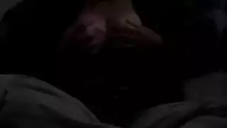 سارة فيوري تجعل فرج جارتها الجديدة الضيقة يقطر شوقًا