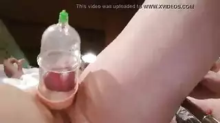  جولة جنسية جماعية في ممر البولينج إباحية صريحة