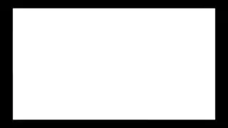 أثداء الفتاة الضخمة تهتز خلال نيك جماعي عنيف داخل الحظيرة