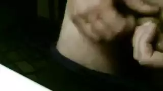 ابن يغتصب أمه بكل قوه