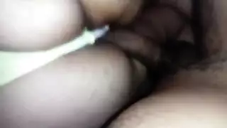 جمال ناضج وعشيقها في حفل جماع خام غير مكتوب