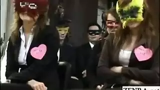 مراجعه التساء للدكتور واغتصابهم