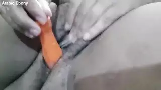 العادة السرية مع وسادة