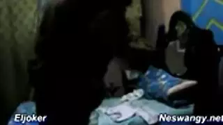 بورن عربي خاص: ربة منزل يائسة تتوسل لجماع شرجي وقذف داخلي