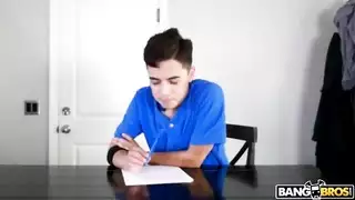 لاخت اللبوة تطلب من اخوها ينيكها