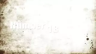 فتاة مراهقة تخلع ملابسها لفيلم إباحي مع حبيبته