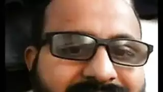 جنس تقليدي: مؤخرة ناضجة وقضيب عجوز جائع