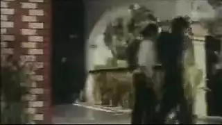 مراهقة آسيوية تتعرض لاختراق مزدوج من مديرها وشريكها