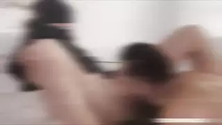 كس عربي مشعر يتم تناوله بقوة