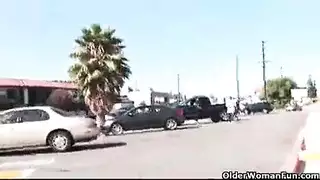 حركة يد كرتونية جلسة استمناء