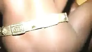 سكس هواة بين الأعراق: فتاة إيبوني تنيك من قبل عشيقها الأسمر