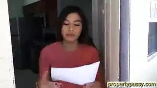 تم القبض على مدير نهم على الشريط أثناء ممارسة الجنس مع موظفيه الشعبي