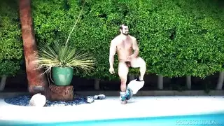 نيك والخرم دم يطلع