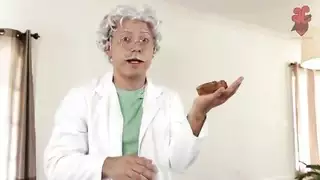 مترجم البنات الصغيرات تحب الديك الكبير