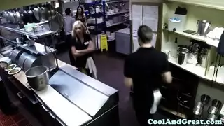 نيك اختي ام لسان طويل