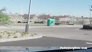 جنس فموي علني مع شباب يطلقون السائل المنوي في كل مكان