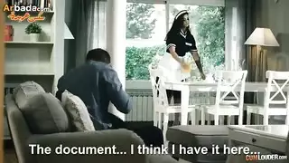 خادمة ميلف لصة تأخذ أغراضك ثم تأخذ زبك