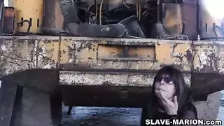 طالبات سحاق: مقص في السكن ومشاركة الألعاب