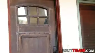 سكس سحاقي جامح مع نجمات بورنو أجنبيات