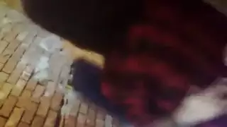 فحل مثير وخطيبته في مداعبة إباحية فاضحة