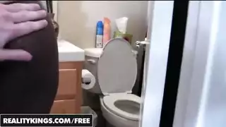 مشهد إكس إكس إكس: اختراق فرج داكن