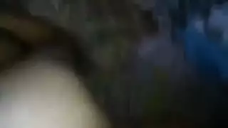 العاهرة كامكام تأخذ قضيبًا كبيرًا على الهواء مباشرة